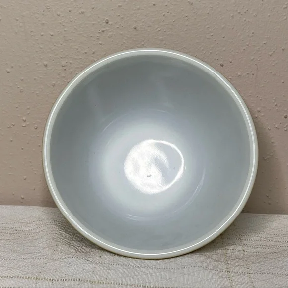 Vintage Pyrex Spring Blossom Green Floral Mixing Bowl #401 - Picture 4 of 6